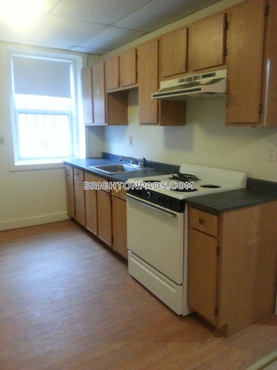 Allston/brighton Border Apartment for rent 1 Bedroom 1 Bath Boston - $2,395 50% Fee
