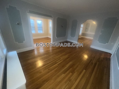 Everett 3 Bed 1 Bath EVERETT $3,200 - $2,950