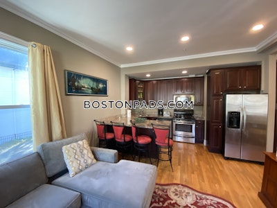 Roxbury Awesome 3 Bed 2.5 Bath unit on Georgia St in Dorchester Boston - $4,800 50% Fee