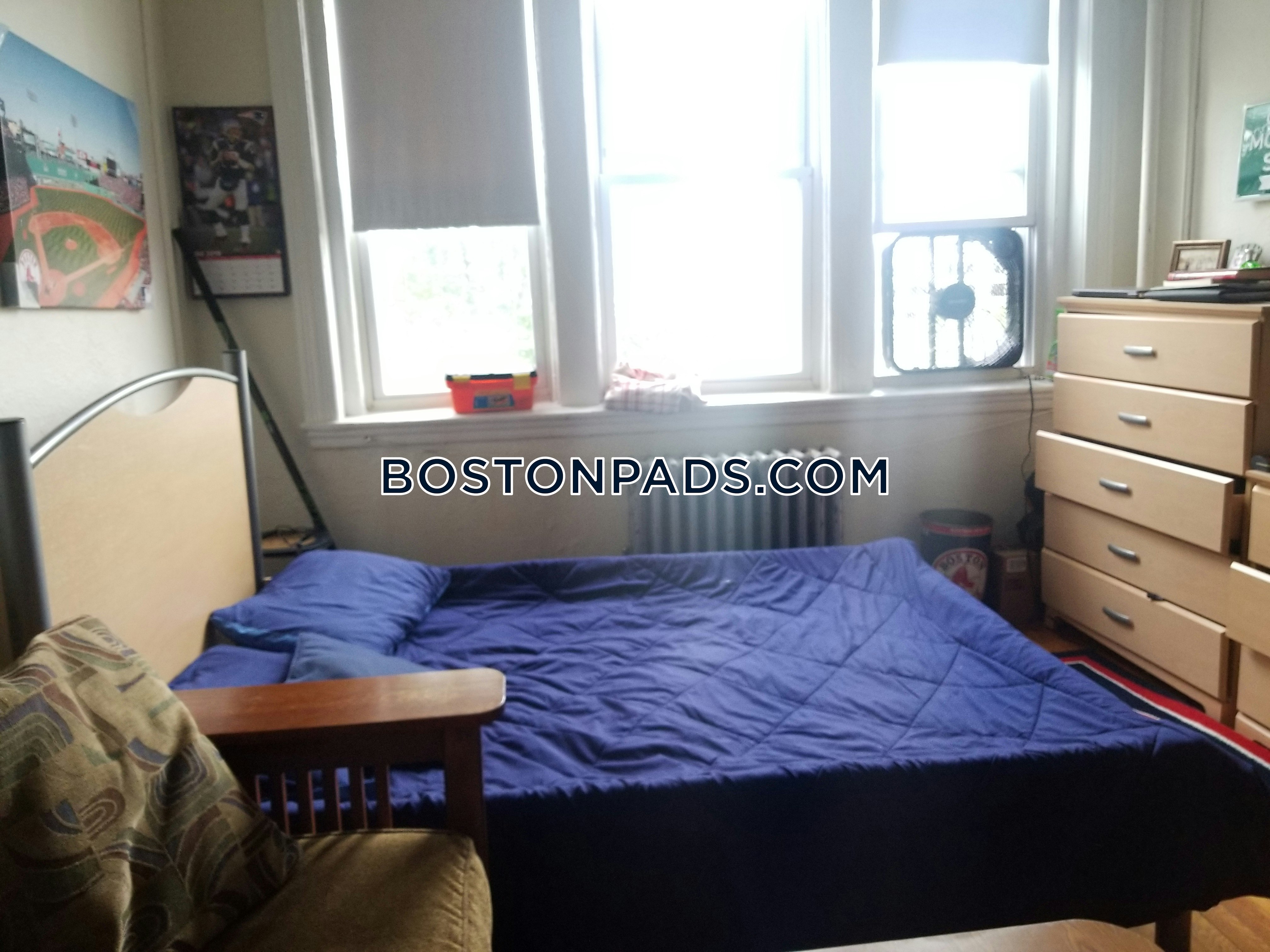 Allston Brighton Border Apartment For Rent 1 Bedroom 1 Bath Boston 1 950