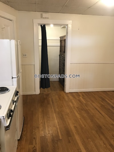 Fenway/kenmore Nice ground level Studio 1 Bath on Newbury St Boston - $2,250