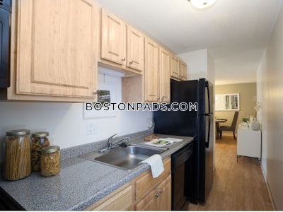 Revere Apartment for rent 2 Bedrooms 1 Bath - $3,135