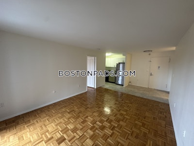 Brookline 2 Bed 1.5 Bath BROOKLINE- BOSTON UNIVERSITY $3,400  Boston University - $3,600 No Fee