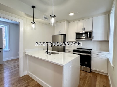 North End 2 Bed, 1 Bath Unit Boston - $4,200